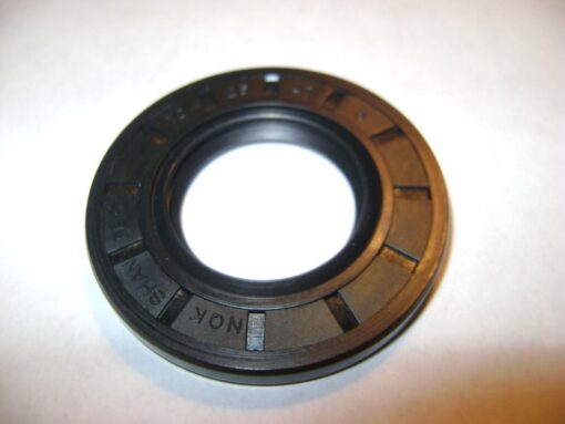 TC 25X47X5 25mmX47mmX5mm DOUOBLE LIPS METRIC OIL / DUST SEAL