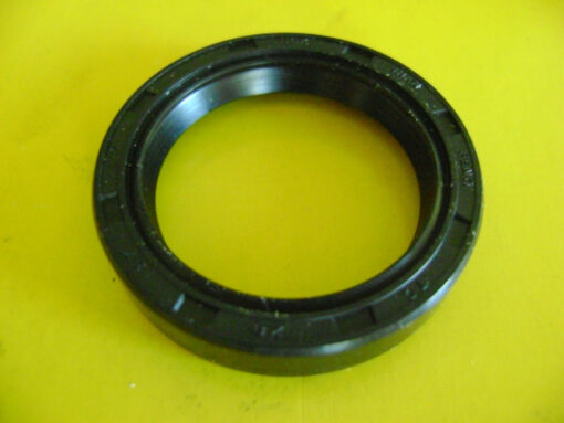 TC 28X37X7 DOUBLE LIPS METRIC OIL / DUST SEAL WITH GARTER SPRING AB303714 REPLACES SUZUKI 09283-28023