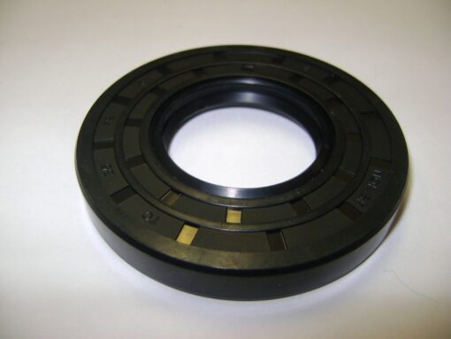 TC 35X72X10 DOUBLE LIPS METRIC OIL / DUST SEAL WITH GARTER SPRING REPLACES BUSH HOG 70108